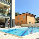 Appartamento Flat With Common Pool In - Beahost