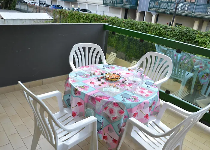Flat With Common Pool In - Beahost Appartamento Bibione