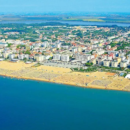 Flat With Common Pool In - Beahost Διαμέρισμα Μπιμπιόνε