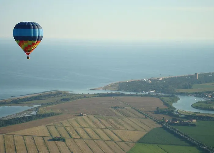 Flat With Common Pool In - Beahost Apartment *